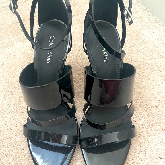 Calvin Klein heels - Picture 4 of 4